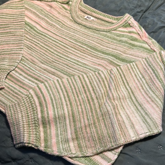 Cropped pullover crew neck sweater - Picture 2 of 5